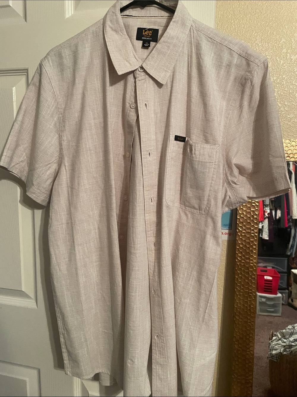 NWT Lee Men’s Short Sleeve Button-Up Shirt - Light Beige